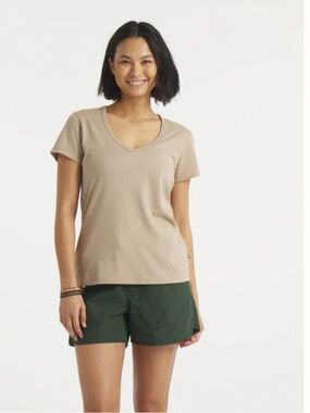 ⚡️Paka Women’s Essential V-Neck Tee - Beige
